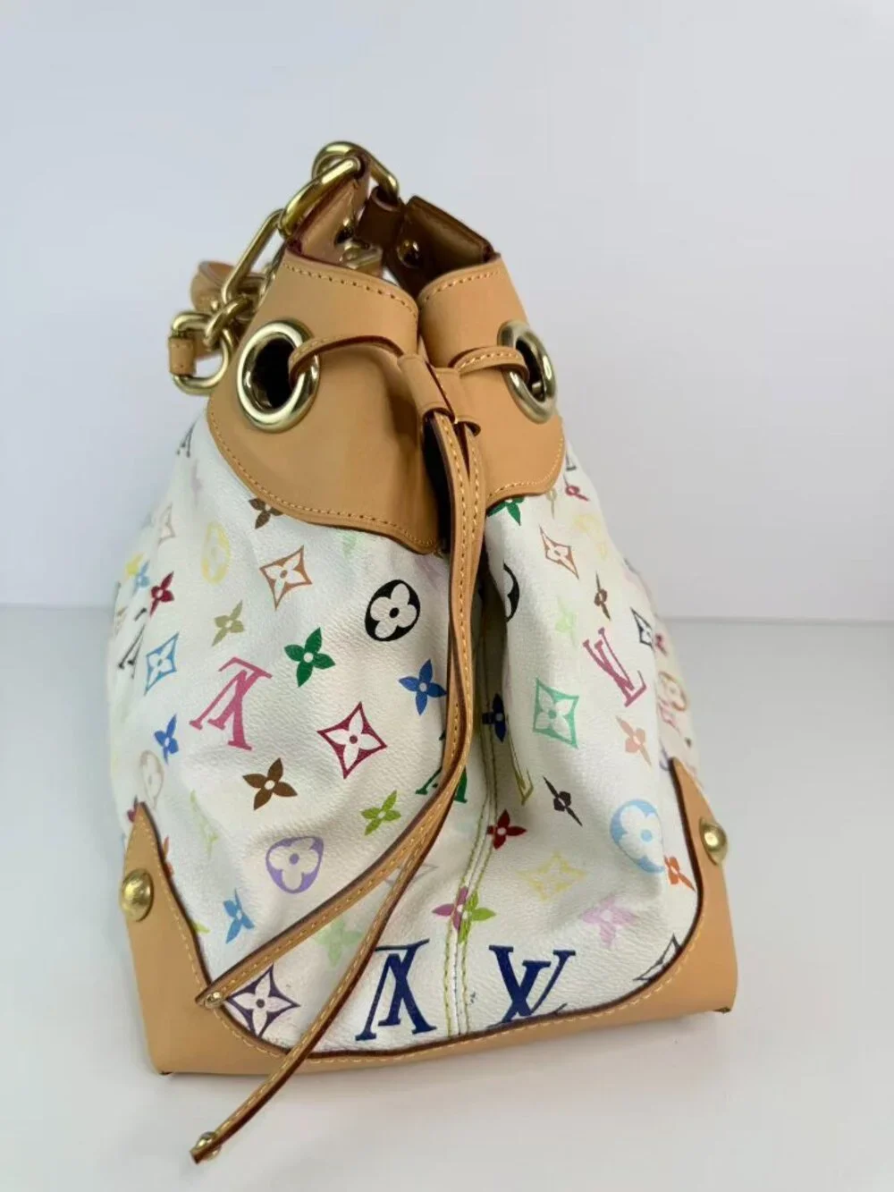 Louis Vuitton very good
